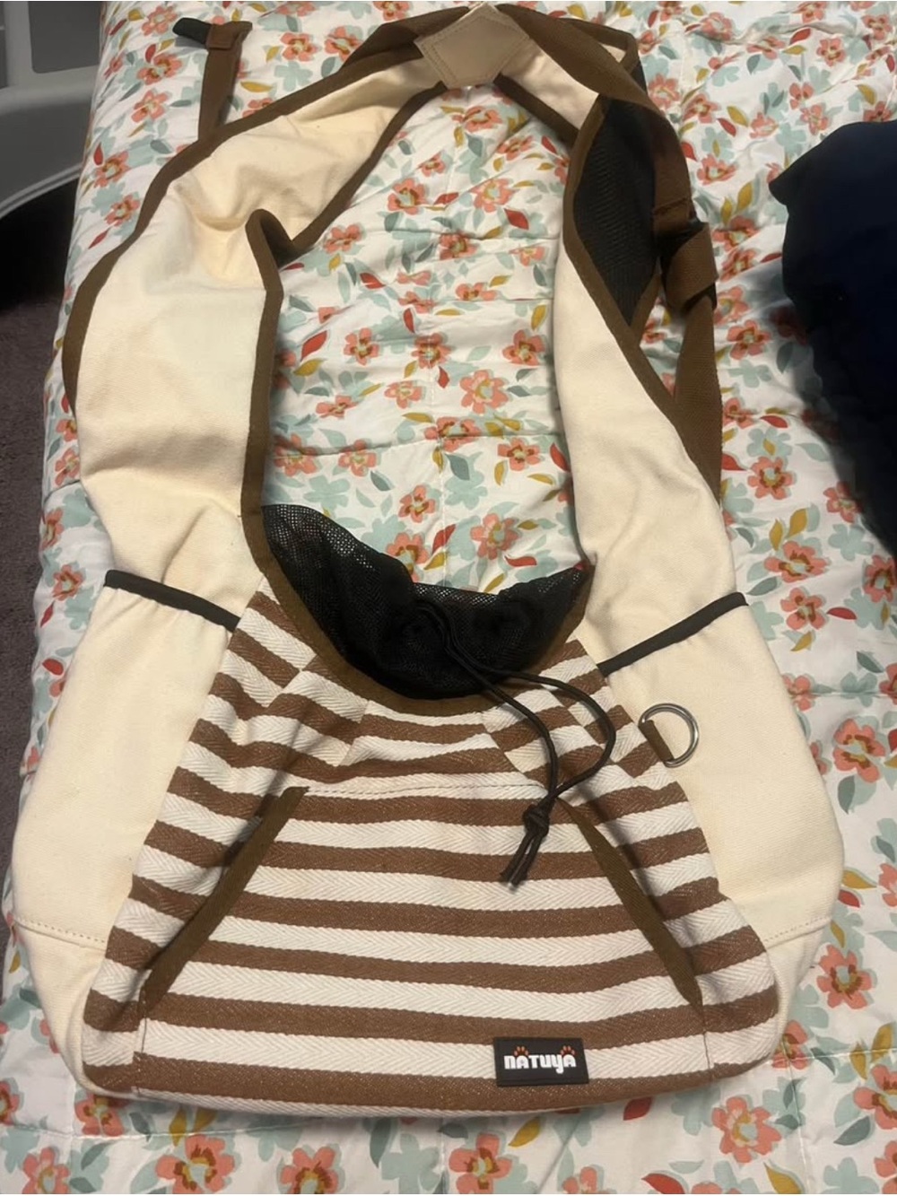 Small cat/dog [animal] carrier / sling